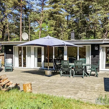 4 Bedroom Beautiful In Neksø