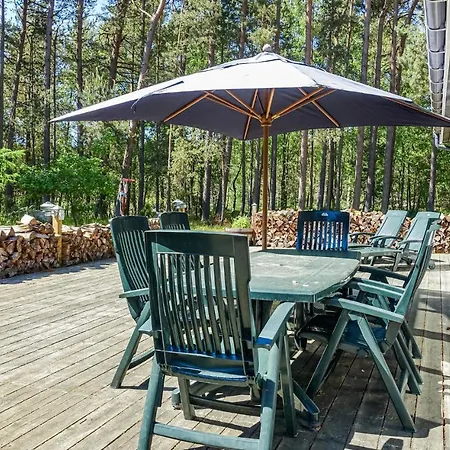 4 Bedroom Beautiful In *